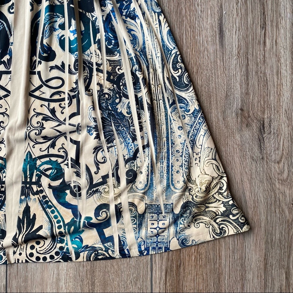 Dress - Picture 5 of 6